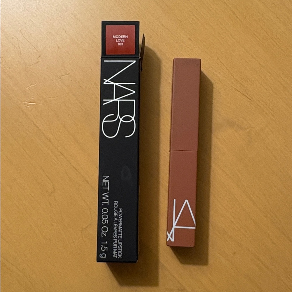 NARS Powermatte Lipstick - Picture 3 of 3